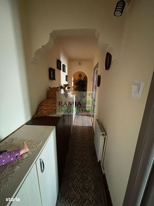 Apartament 3 camere decomandat, 67 mp, 2 băi, Balcon, beci