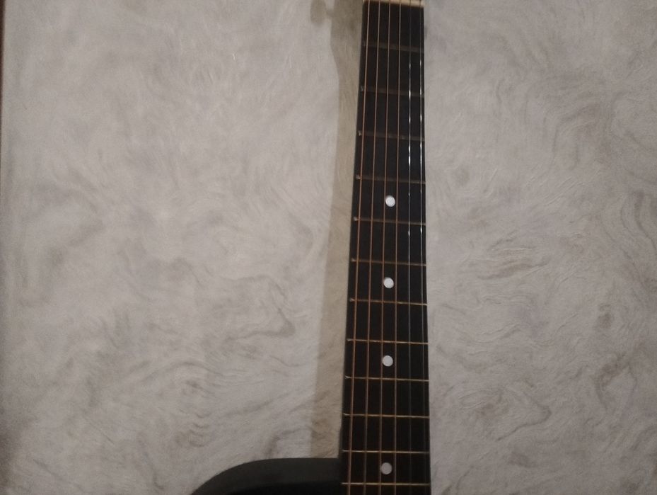 Гитара акустическая