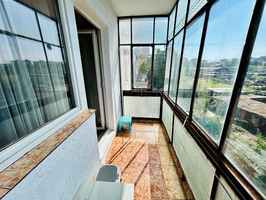 PERSOANA FIZICA inchiriez apartament 3 camere Str. N. Iorga