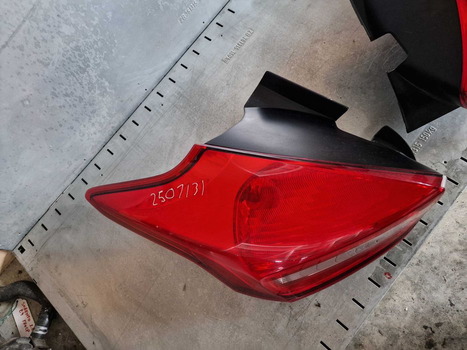 Stopuri Ford Focus 3 Hatchback Facelift 2015-2017