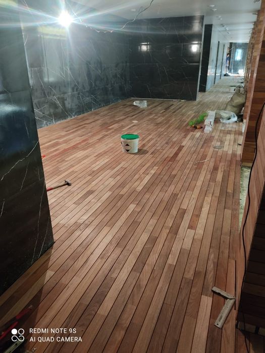 Укладка паркета.