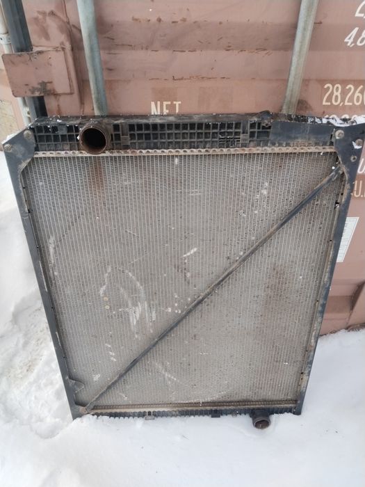 Радиатор Мерседес Актрос