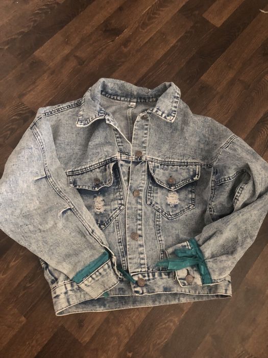 Джинсовая куртка