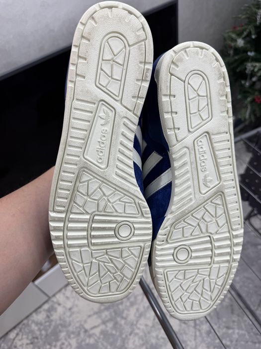 Adidas кроссовки