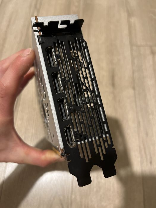 Placa Video AMD 16GB 4096bit Radeon VII Gaming Editare