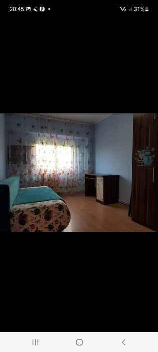 Apartament de vanzare 4 camere