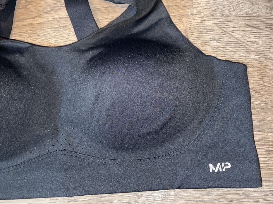 Нов спортен сутиен Myprotein XXL