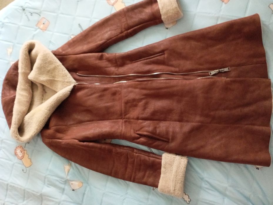 Дубленка коричневая на 42 размер