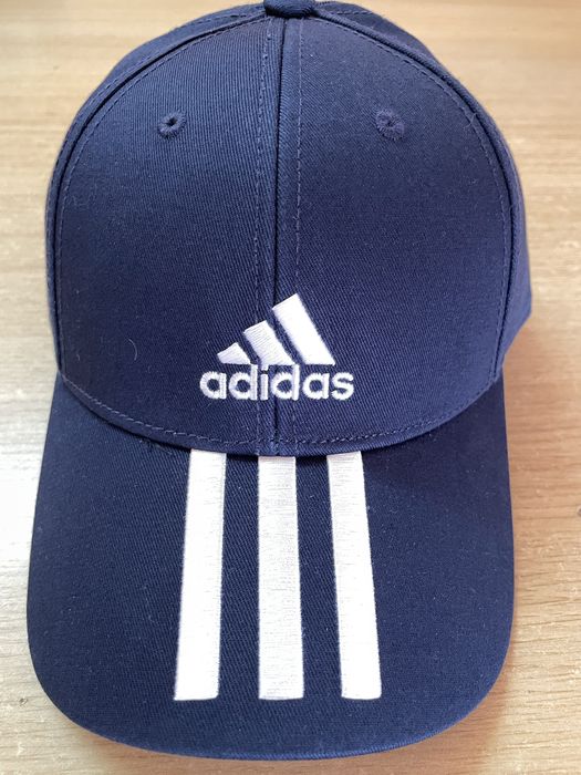 Sepci Adidas originals noi  !!!