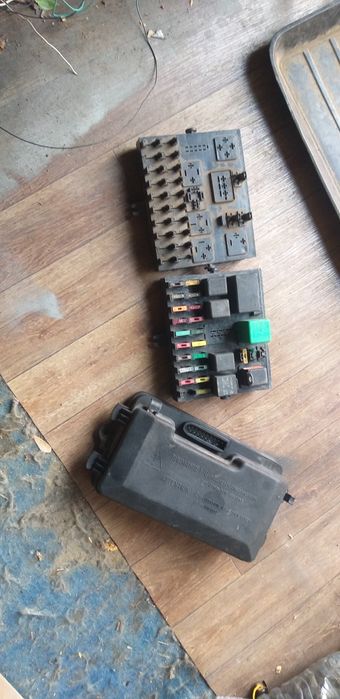 Блоки предохранителей