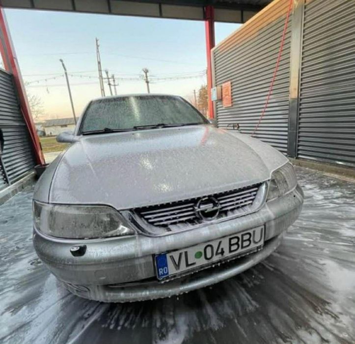 Opel vectra b  radiat