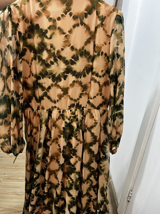 Продам вечернее нарядное платье