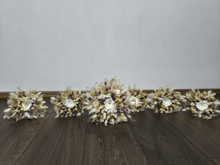 Buchet mireasa ,buchete nașe ,cocarde