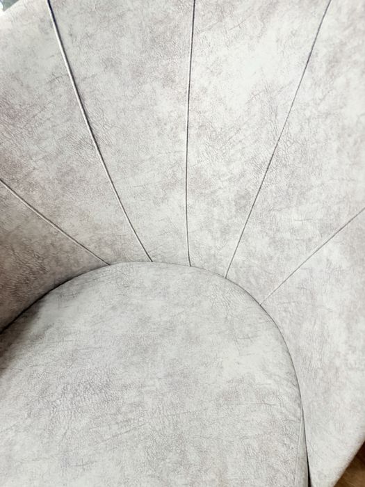 Продам стулья 8 штук