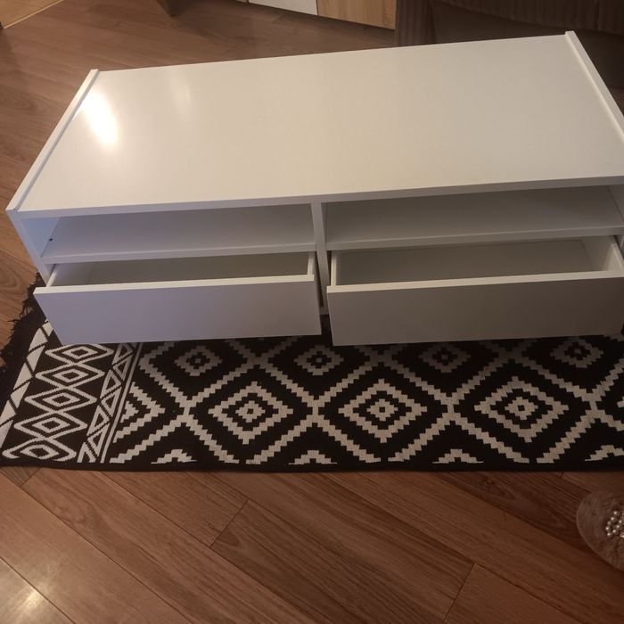 Бяла маса на колела