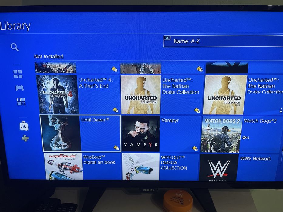 Playstation 4 Slim с акаунт пълен с игри