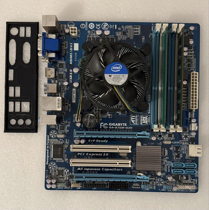Kit Gigabyte B75M-D3H / Intel Core i7-3770 / 8GB / cooler stock Intel