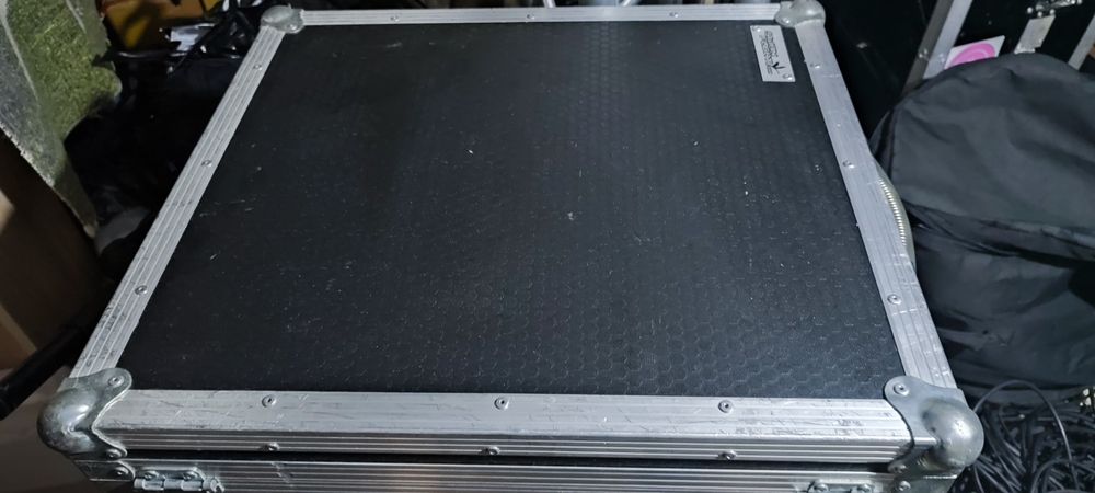 Mixer Soundcraft MFXI 12 sau variante