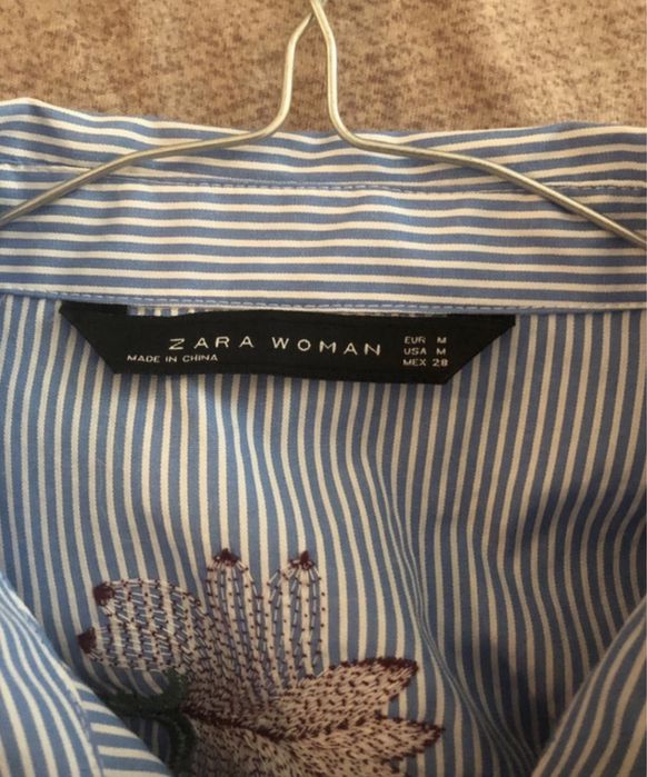 Camasa de zi ,noua fara eticheta , de la Zara, marimea 38