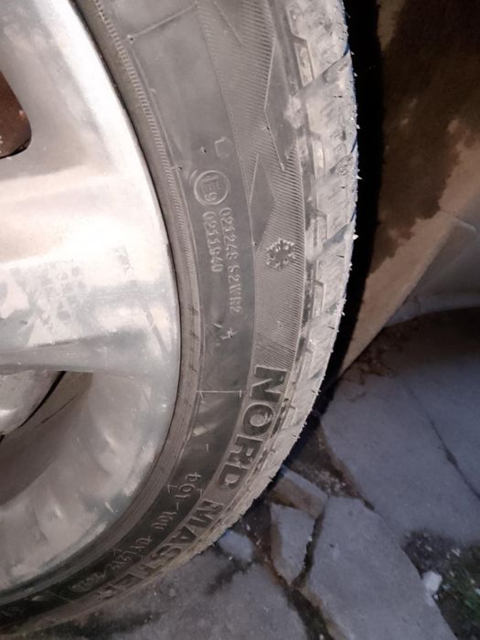 Продавам гуми 225/45 r19