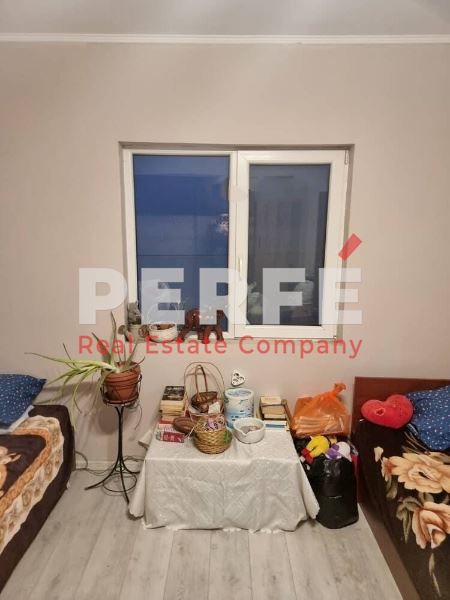 Продава се Къща в Бургас, Възраждане - 55 кв.м за 1488 €/кв.м - Снимка #1