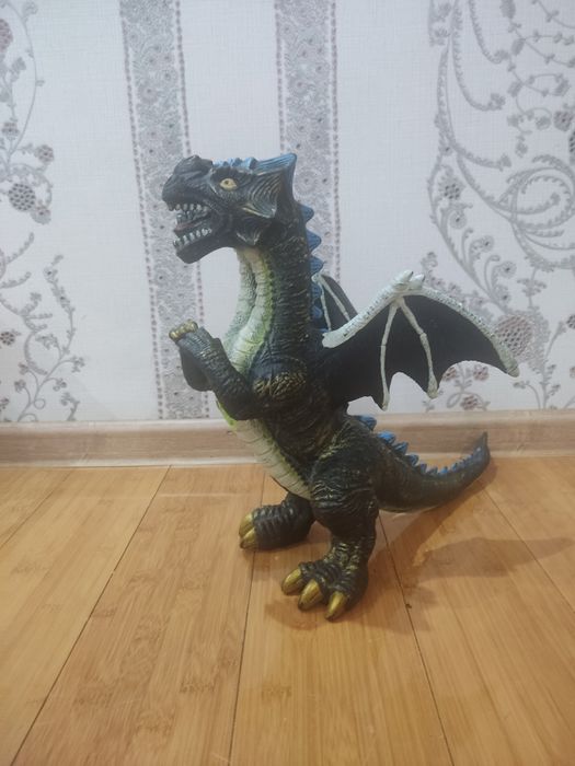 Дракон двухголовый игрушка