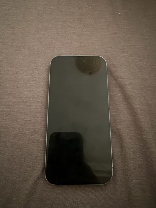 Телефон iPhone 14 Pro