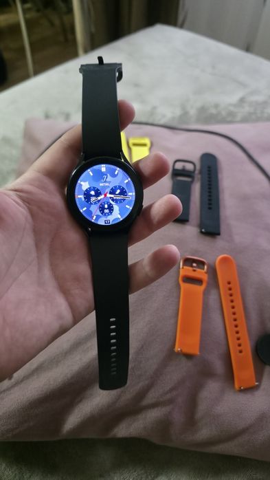 Vând smart watch Samsung Galaxy Watch 5