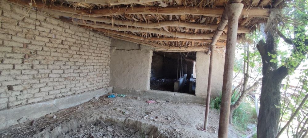 Продается участок в плепсовхозе. Ест готовое пристройко по кароаник ..