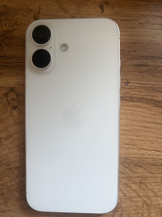 Продам iphone 16