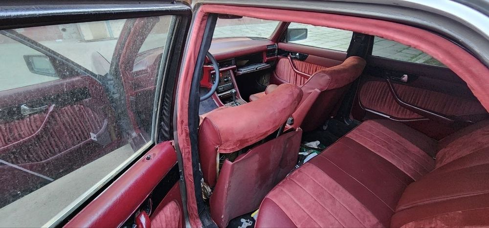 Mersedes Bens 126 diplomat