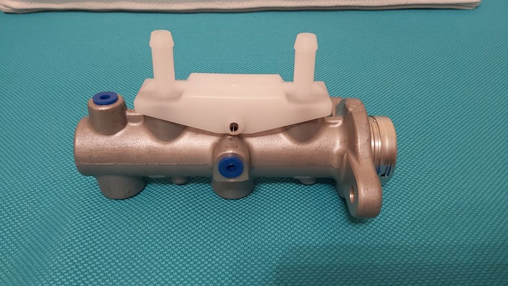 Спирачна помпа mitsubishi outlander 2003 - 2007