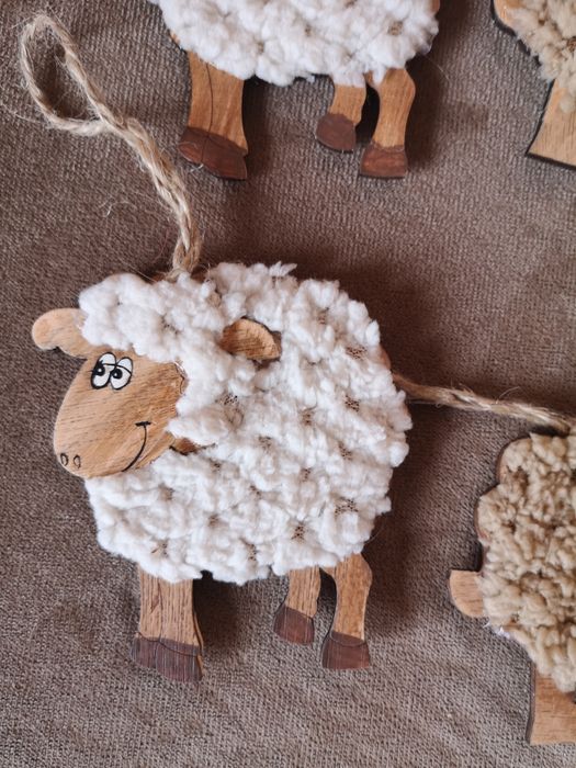 Магнити, висулки, кошнички, поставкаи за  Великден