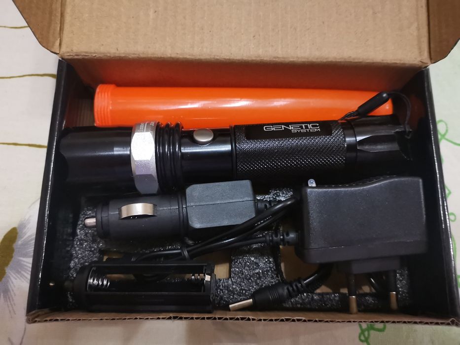 Продавам мощен лед прожектор!