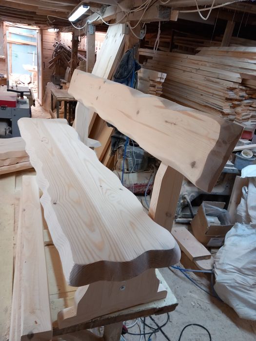 Баварски маси и пейки