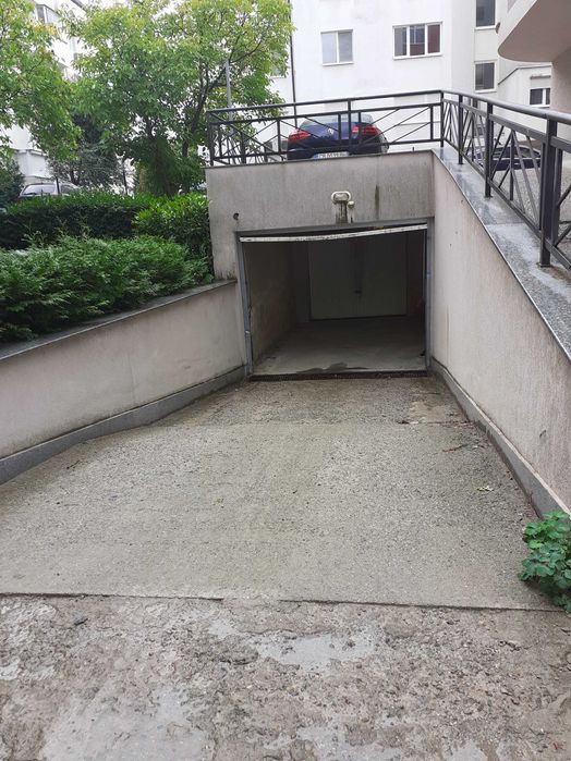 Дава се под наем Гараж / Паркомясто в София, Овча купел 2 - 20 кв.м за 102 € - Снимка #2