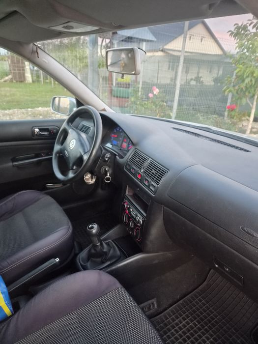 Volkswagen Golf 2002 benzină, 1.887 € — imagine 3