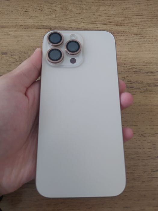 iPhone 16 Pro Max