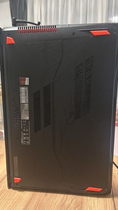 Laptop gaming ASUS ROG GL753VD i7 / 24GB RAM / SSD 256GB / GTX 1050