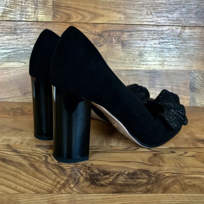 Женские туфли