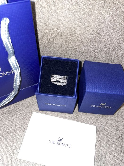 Пръстен Сваровски