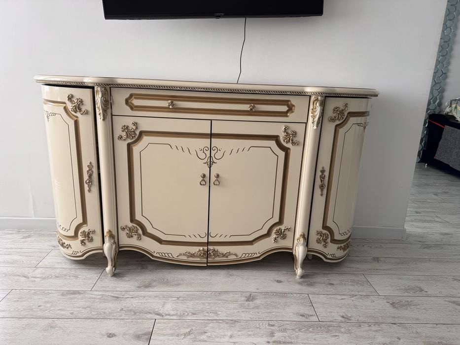 Срочно Продам комод в стиле бороко