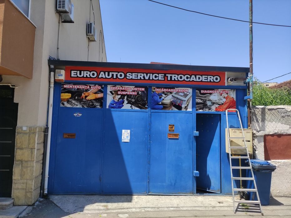 Pliante, flyers, cărți vizită, autocolant, banner, etichete, stikere