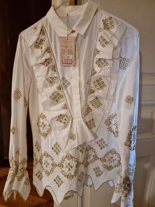 Camasa cu broderie