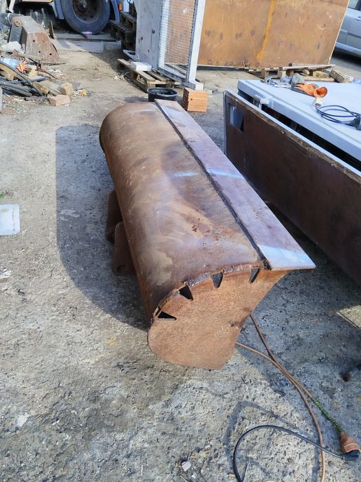 vand cupa taluz buldoexcavator caterpillar