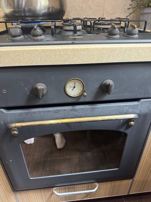 Встраиваемый электро-духовой шкаф Hotpoint-Ariston FT 850