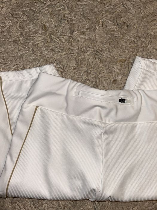 спортни дрехи