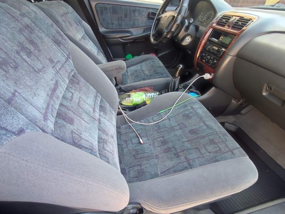 Mazda 626 GF птичка