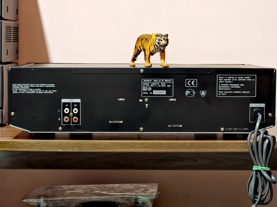 Sony TC-WR681. Dublu deck autoreverse. Ca nou. Preț fix !