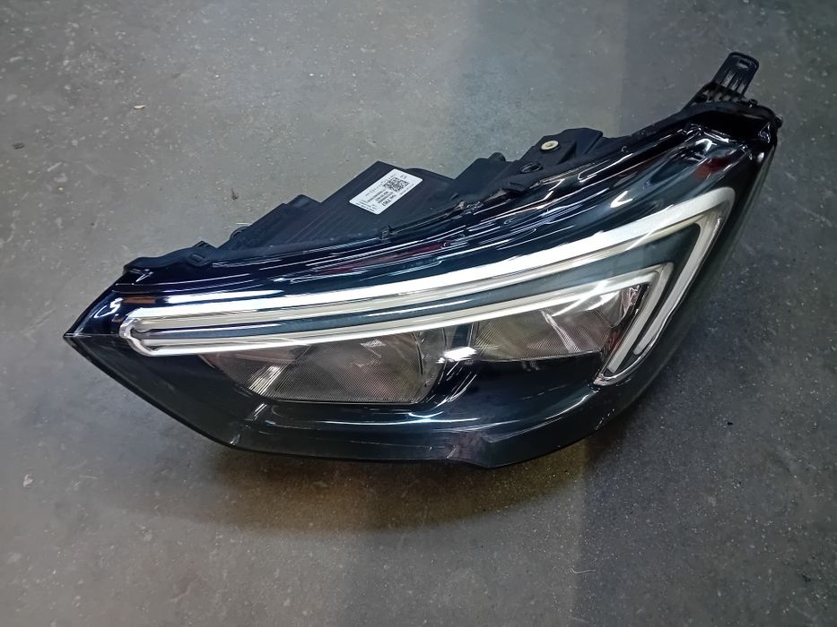 Far stanga Opel Crossland halogen